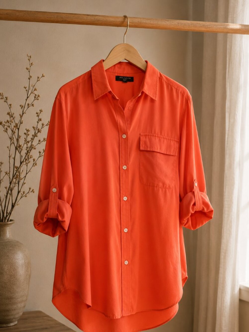 Ann Taylor 100% Silk Button Down Blouse Coral Orange Roll Tab Quiet Luxury s/m